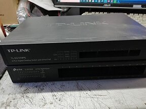 tplink1.jpg.c0e8eb6436d16597e877c2d6878ca43a