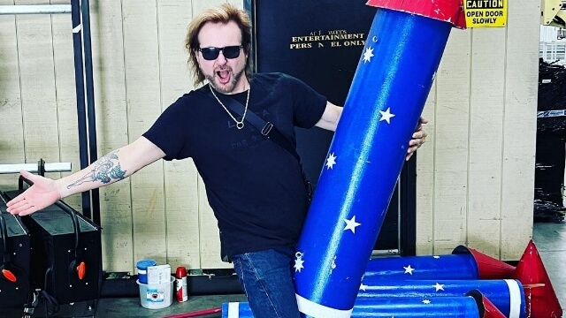 RIKKI ROCKETT To TOMMY LEE "There Is A Reason My Last Name Is Rockett!"