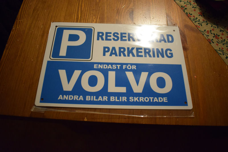 i.postimg.cc/yNH7DNFn/Volvo-No-parking.jpg