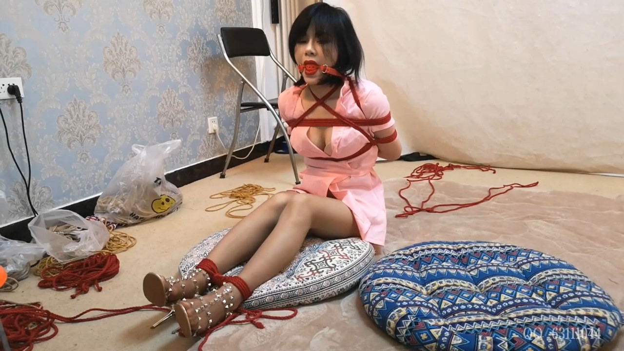 束缘阁 鑫宝 粉色的爆乳护士.mp4_20211207_130350.665