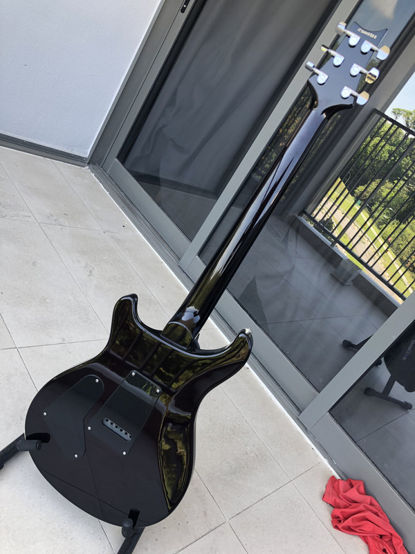 C94855E8-1BBE-4706-93F7-C0E945ABCAE6