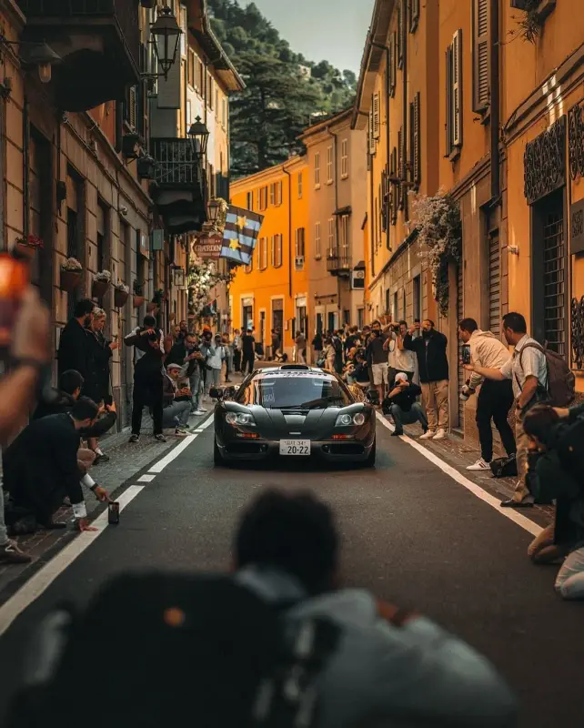 f1-leaving-villa-deste-2048x2048-v0-inue5deg2wqe1.webp