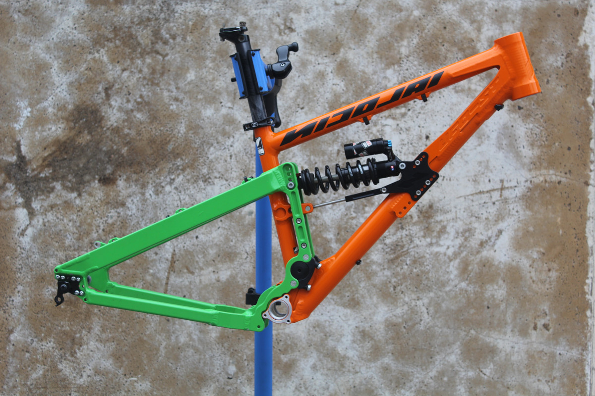 C9-E00-D1-E-32-A8-4-A2-B-985-A-93110-FFB