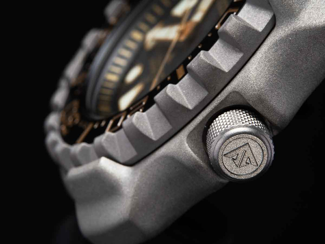 C-BN0220-16E_f_1400x