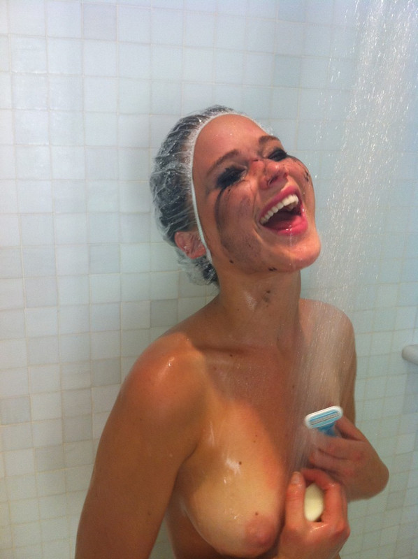 jennifer-lawrence-topless (1)