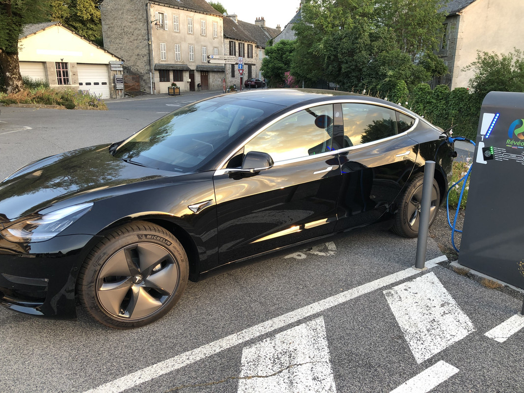 208D926D-D27D-45C8-913B-B1DDD870407D