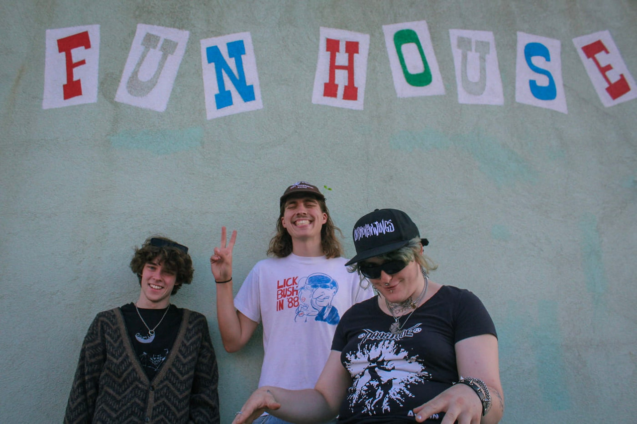 www.facebook.com/MilkStreetBand