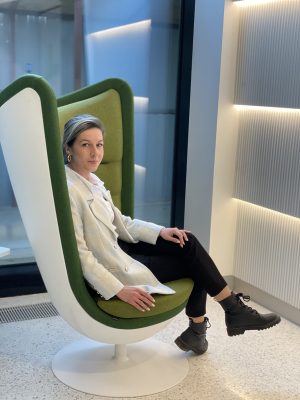 2F925A10-5CE9-497A-BFF8-7BACFB0053FB