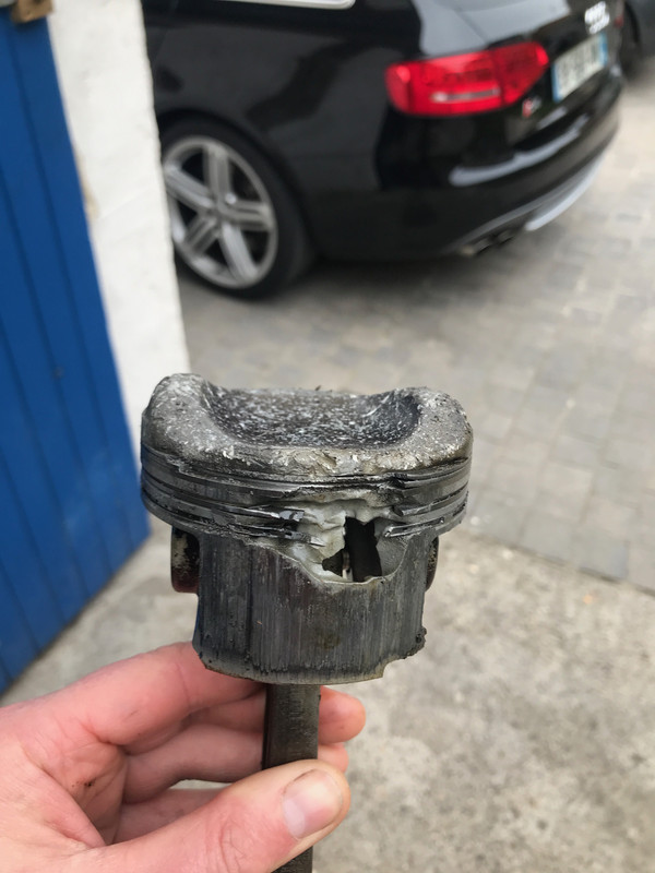 FDF86BBF-5F6C-4D07-B32F-6A2FF1F8BC30