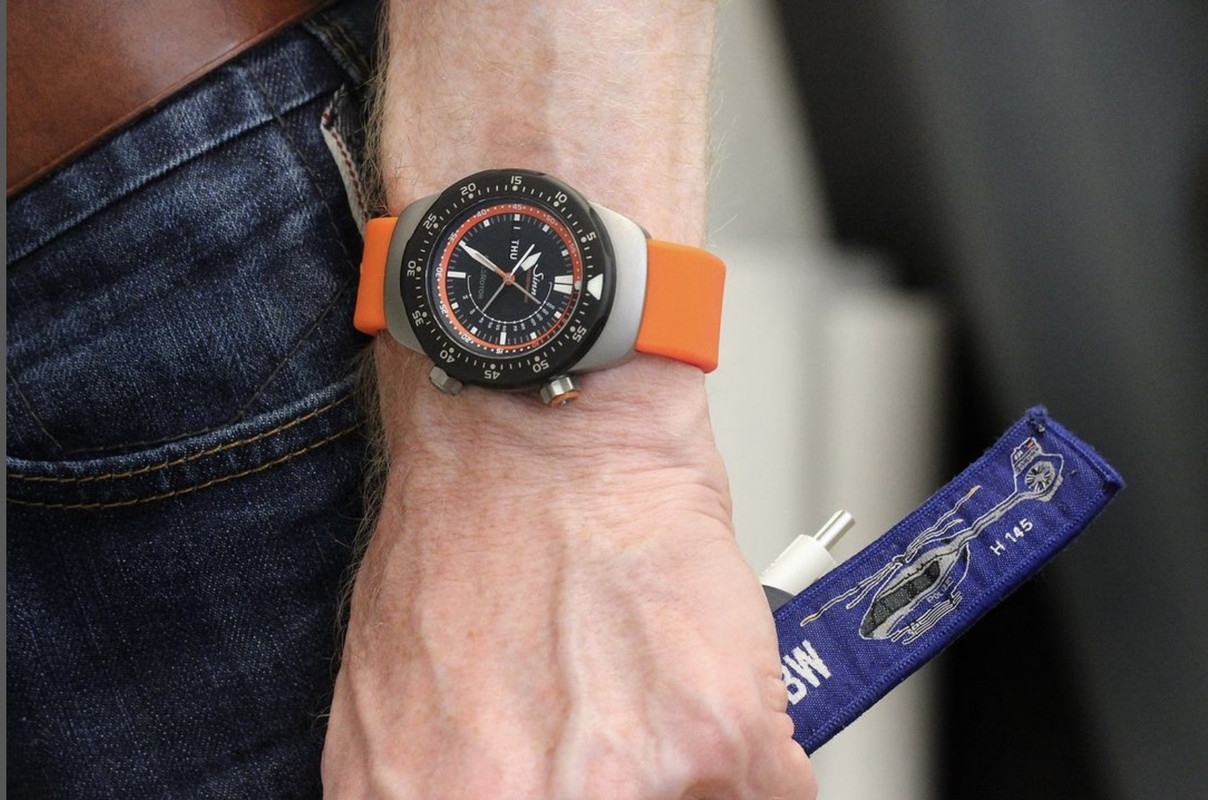 B83E1093-F31B-424D-9554-2B9927BF5F30