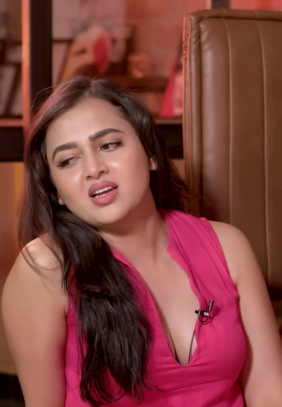 Tejasvi 01_1_iris2_50FPS 049