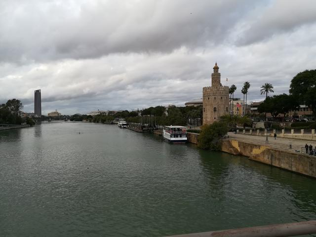 Sevilla, bajo la lluvia de otoño - Blogs de España - Día Dos: Sevilla Monumental y Triana. (18)