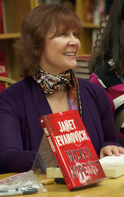 Janet-Evanovich-20100914