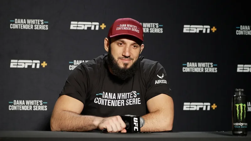 Ризван Куниев срещу Мартин Будай на UFC 310