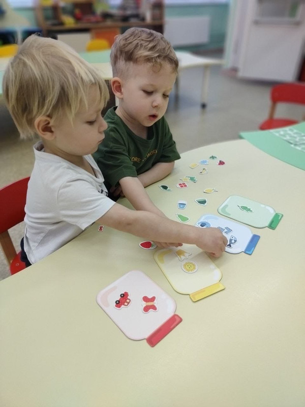 photo 5278479163310411762 y