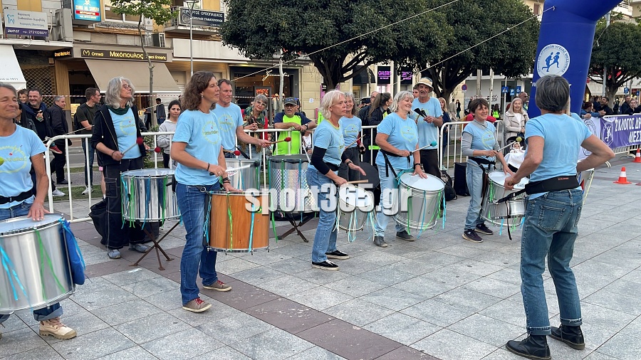 , 23&omicron;&sigmaf; &Alpha;&gamma;ώ&nu;&alpha;&sigmaf; &Delta;&rho;ό&mu;&omicron;&upsilon; &Kappa;&alpha;&lambda;&alpha;&mu;ά&tau;&alpha;&sigmaf;: &Mu;&iota;&alpha; &pi;&omicron;&lambda;ύ&chi;&rho;&omega;&mu;&eta; &gamma;&iota;&omicron;&rho;&tau;ή &alpha;&theta;&lambda;&eta;&tau;&iota;&sigma;&mu;&omicron;ύ &mu;&epsilon; &pi;&rho;&omega;&tau;&iota;έ&sigmaf; &Mu;&pi;&omicron;&upsilon;&rho;ί&kappa;&alpha; &kappa;&alpha;&iota; &Zeta;&omicron;&sigma;&kappa;ί&nu; (&phi;&omega;&tau;&omicron;&gamma;&rho;&alpha;&phi;ί&epsilon;&sigmaf; &kappa;&alpha;&iota; &beta;ί&nu;&tau;&epsilon;&omicron;)