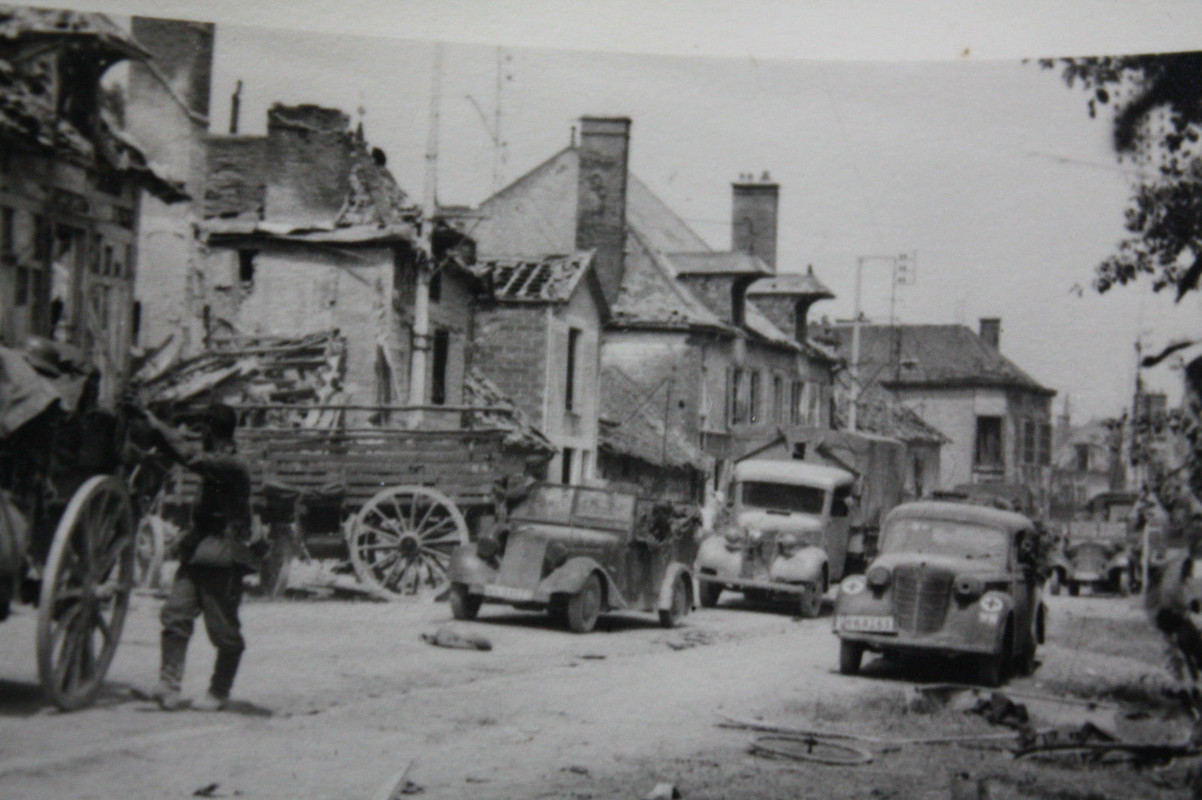 technische Aufnahmen WKII - Panzer, Motorräder, 