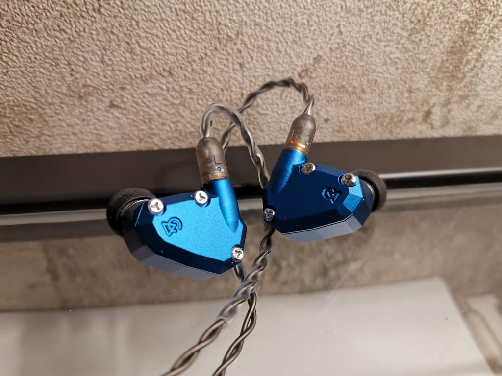 「SKY」Campfire Audio c/2019 q4 Campfire Audio C/2019 Q4 Frequency chart