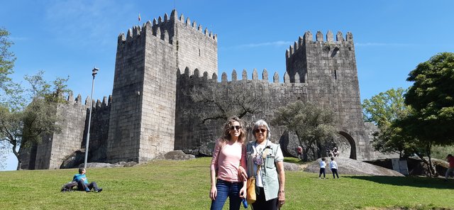 Nos volvemos a casa parando en Guimarães, cuna de Portugal. - Braga, Oporto y Guimarães. Semana Santa 2022 (4)