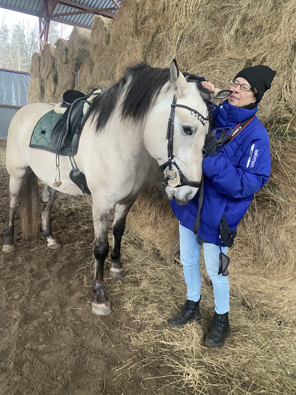 AA6E1C7F-5117-4244-BC41-B1E0ED185171