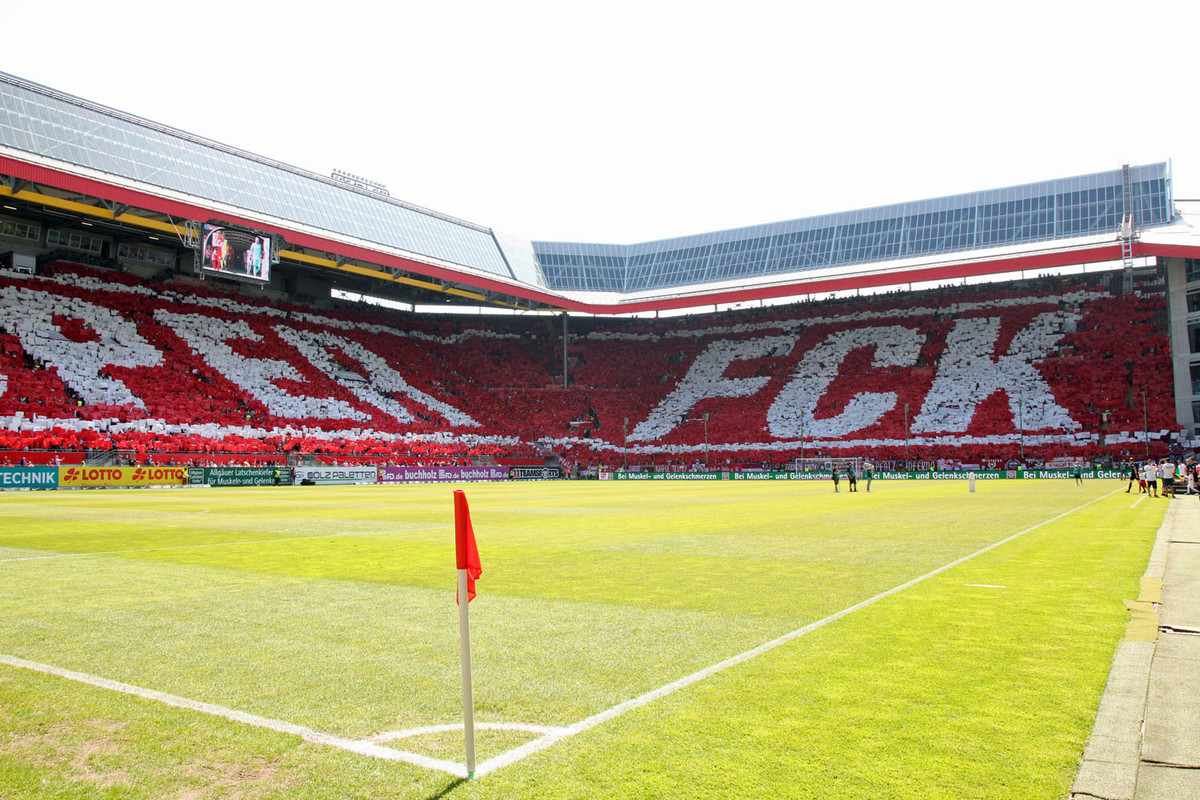 1-fc-kaiserslautern-fortuna-duesseldorf-2-bundesliga-2022-2023-3