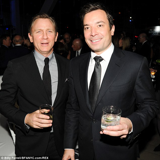 Foto van Jimmy Fallon  & zijn vriend Daniel Craig