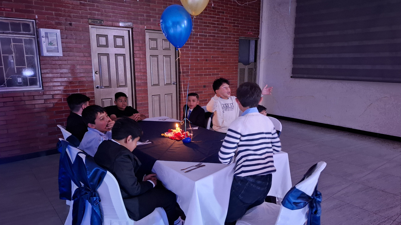 Prom (104)