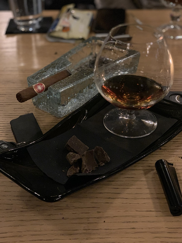 EC94C49E-4EE2-462F-AAAC-448BC2BB3E4A