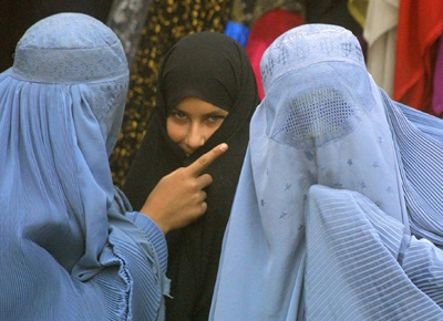 http://img529.imageshack.us/img529/7122/burqa.jpg