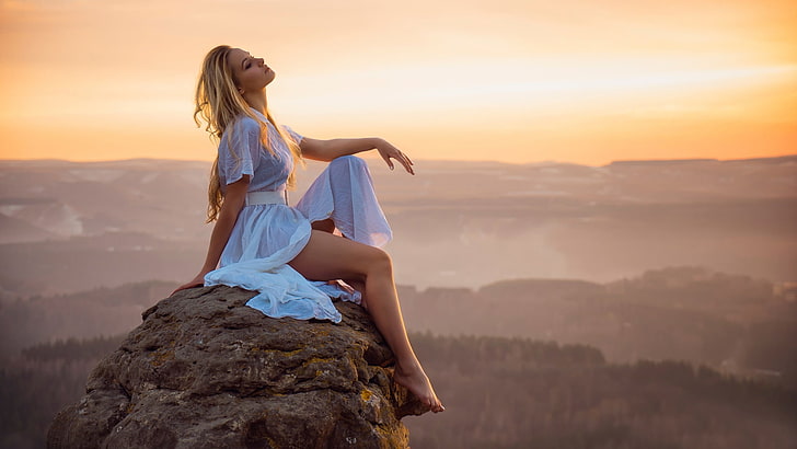 An den Beitrag angehängtes Bild: https://i.postimg.cc/yNfrJ2bB/women-outdoors-landscape-model-blonde-wallpaper-preview.jpg