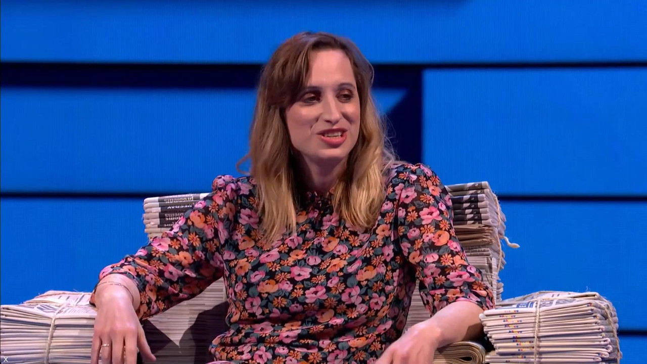 Isy Suttie 171021.mp4_snapshot_00.50_[2021.10.17_02.59.42]