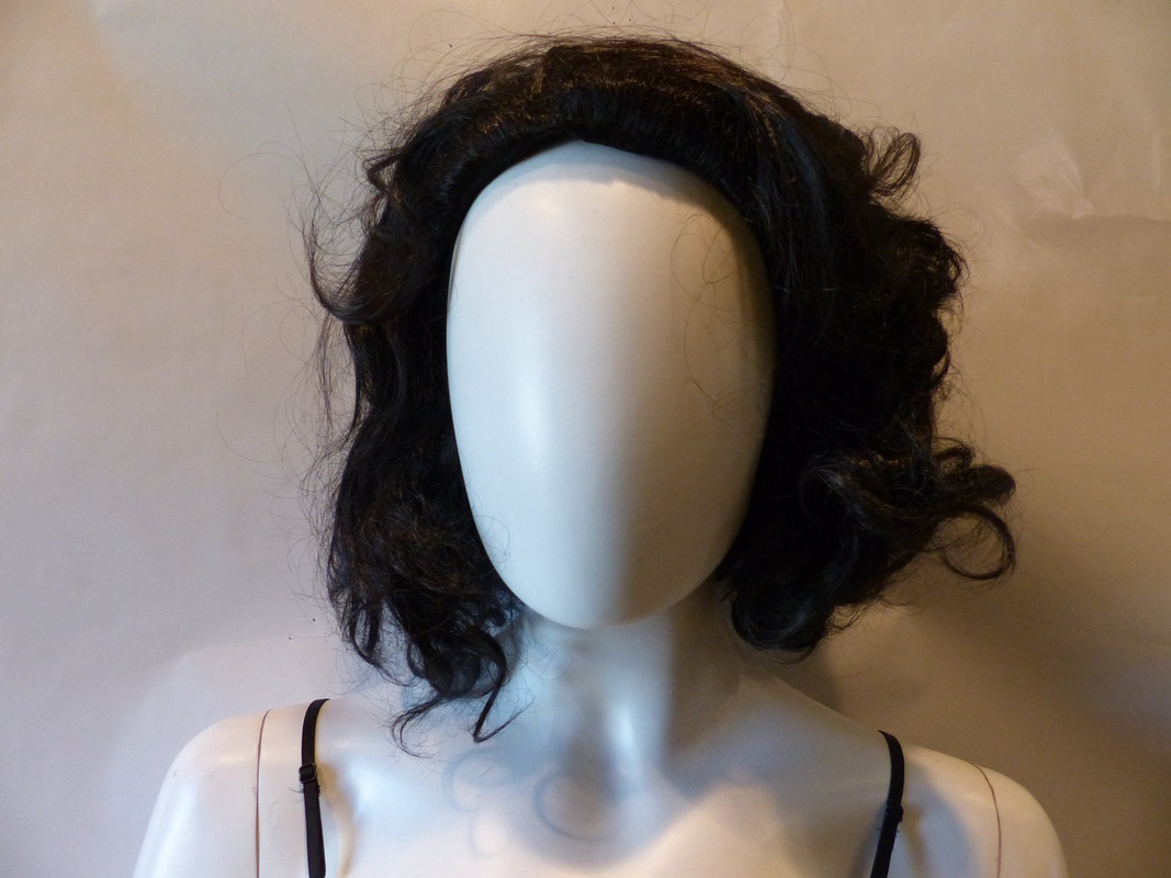 WOMENS 14" BLACK WAVY HAIR WIG