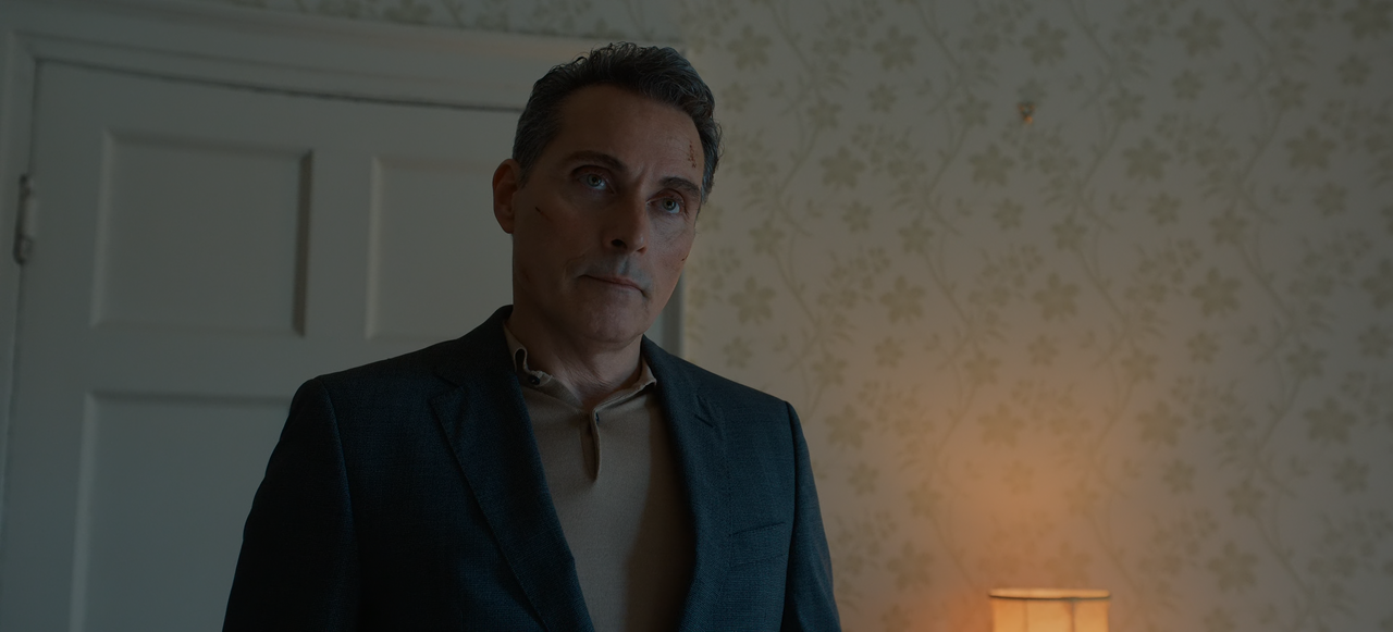 The.Diplomat.S02E04.The.Other.Army.2160p.10bit.NF.WEB-DL.DDP5.1.HEVC-Vyndros.mkv_snapshot_31.20_[202