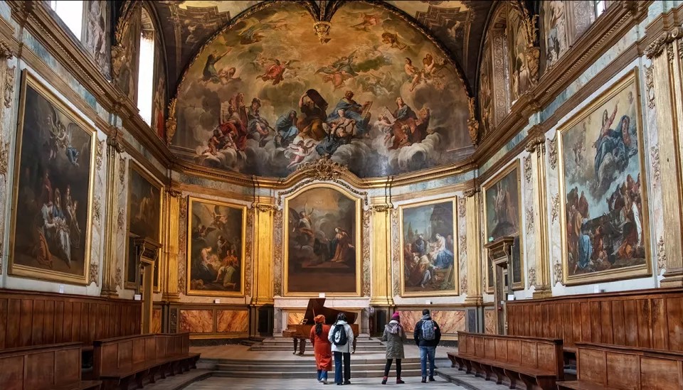 https://i.postimg.cc/yNnYMbgm/chapelle-des-carmelites.jpg