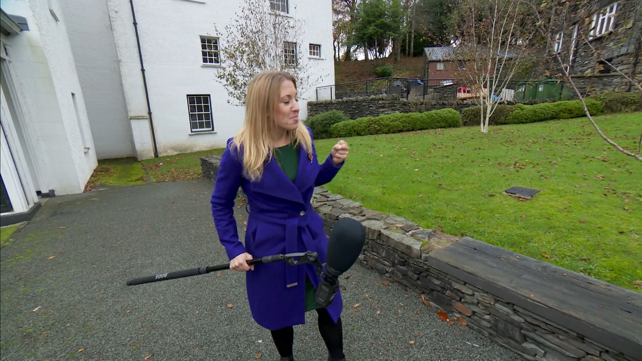 11.05 - 18.00.00 - ITV News London. The latest news in London and the....ts_snapshot_14.52.944