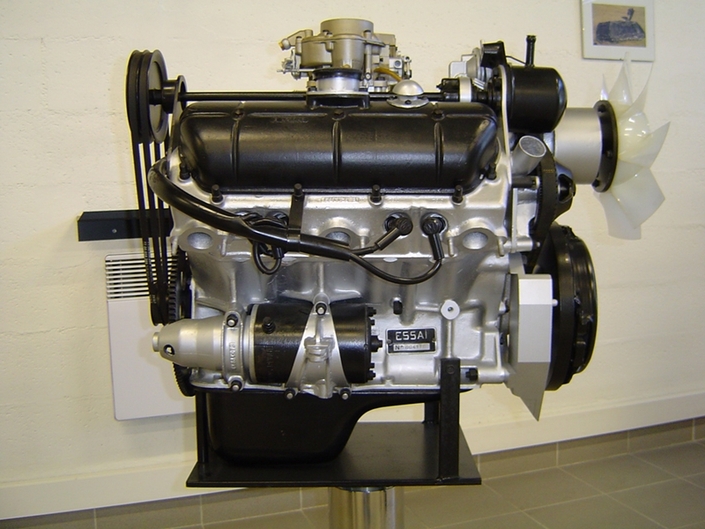 S1-les-moteurs-secrets-de-la-citroen-ds-777080