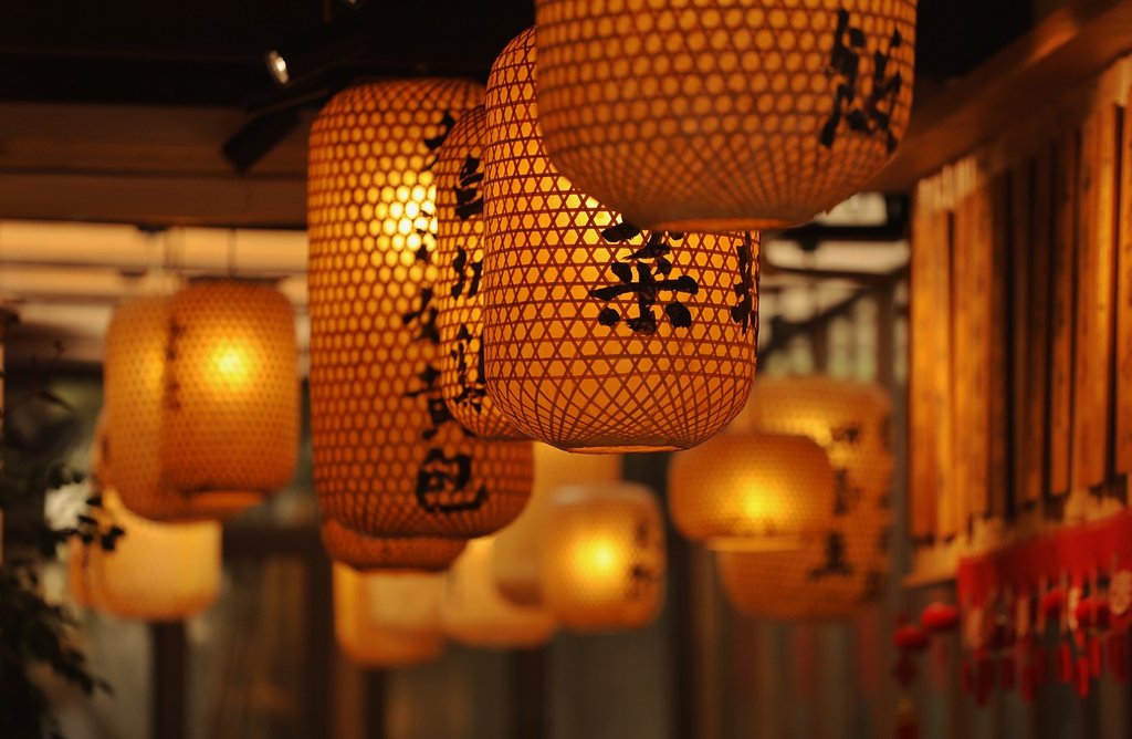 lantern-7004643-1280.jpg