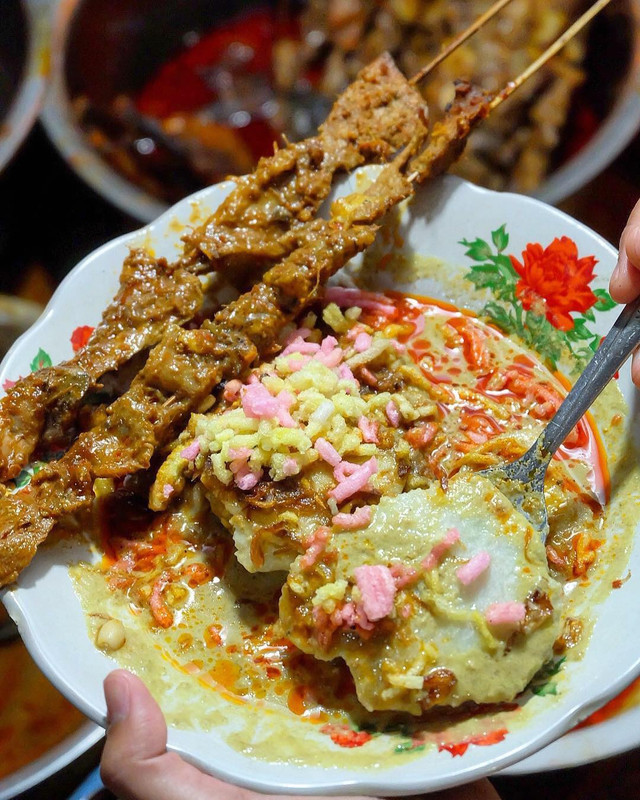 Sate Blengong, Brebes