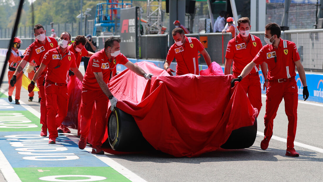 Carlos-Sainz-Ferrari-Formel-1-Monza-GP-Italien-11-September-2021-169Gallery-e5589450-1831370