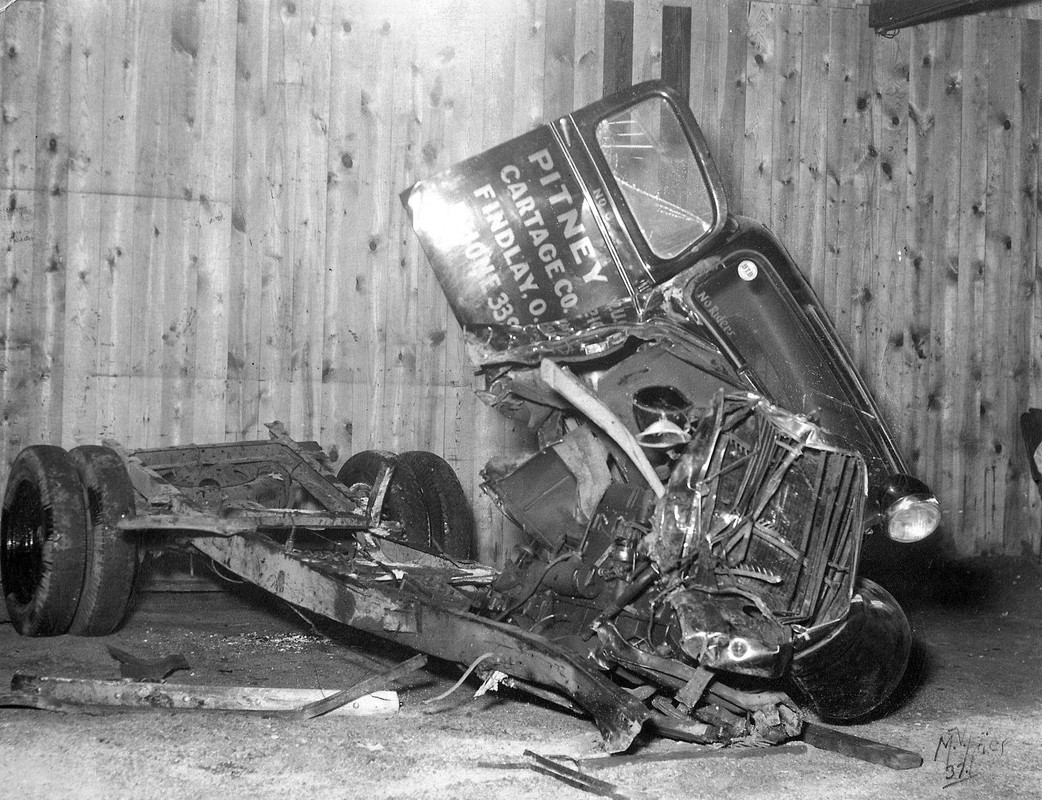 Chevrolet '37 Pitney Cartage Tiffin Ohio hit parked car & tree '38