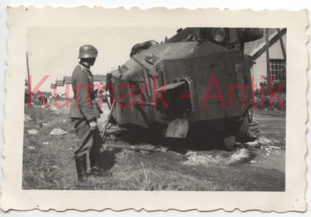 Foto Wehrmacht Frankreich Panzer Spähwagen 8 Rad crash Front com