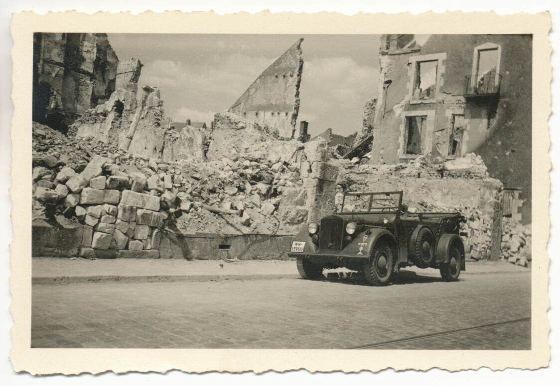 Foto Kübelwagen wagen Kennung Frankreich