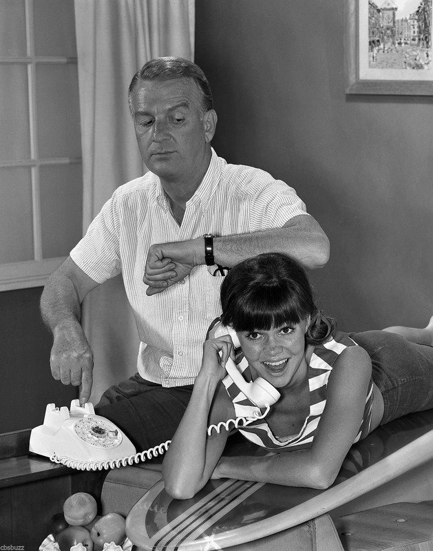 Sally_Field_b85