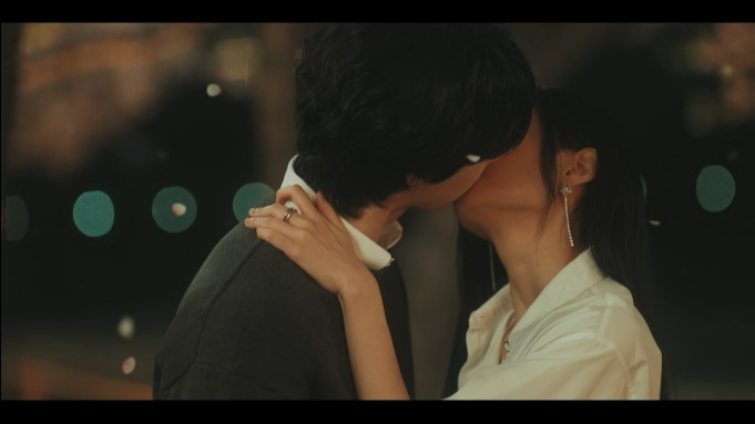 VS Netflix Dynamite Kiss E5Go Da rim Is Mine From Headto Toe 65 00