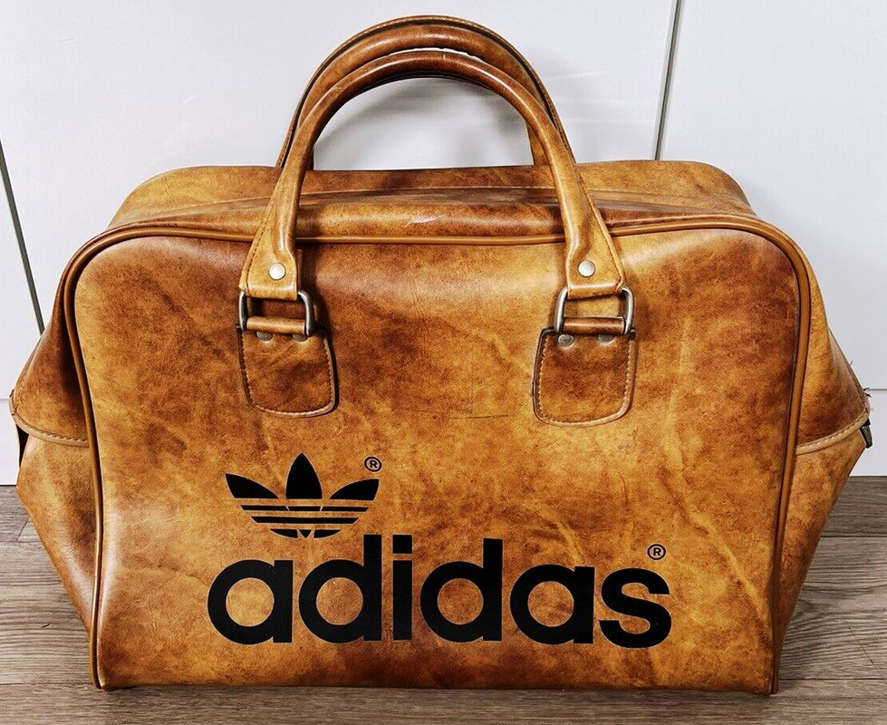 Adidas school bag — Postimages