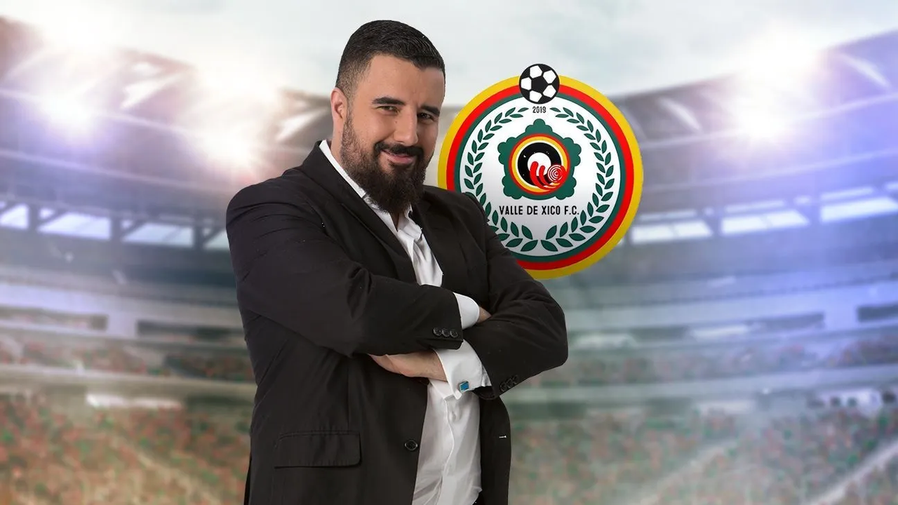 ¿De comentarista a DT? Álvaro Morales de ESPN se gradúa como entrenador