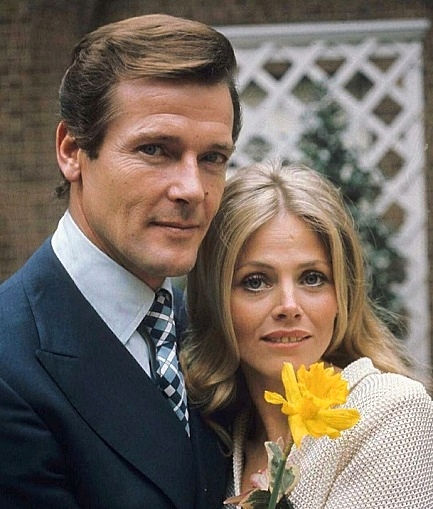 BRITT-EKLAND-1-B-FOTOR.jpg