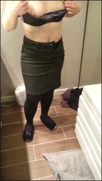 [Image: Voyeur36575134438.jpg]