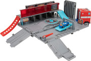 Micro-Machines-Optimus-Prime-Hauler-PLAYSET-01