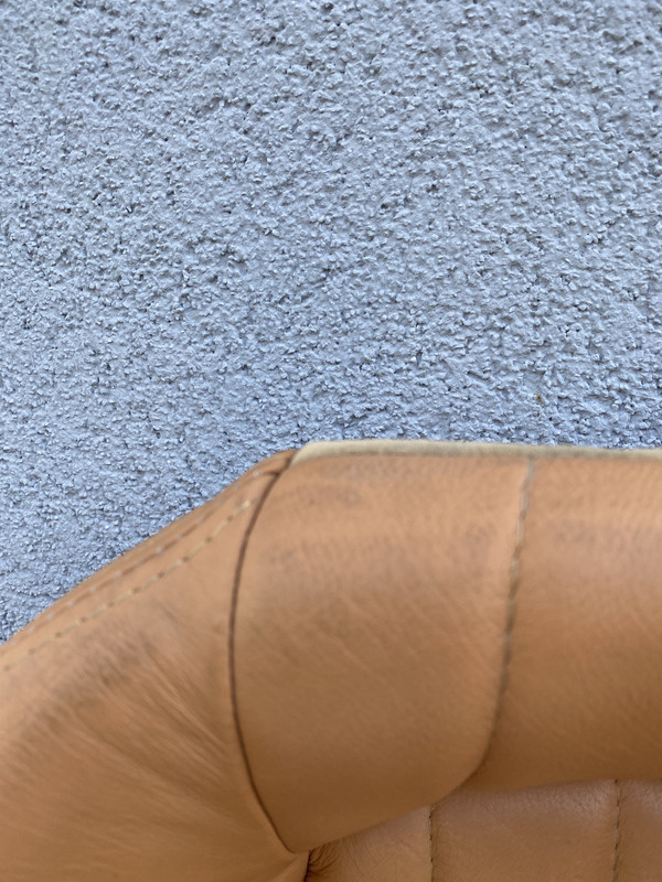 0AA2C3D3-1A92-432C-8D92-FB6A31F5B905